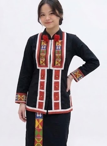 Traditional Costume Dusun Kujau
